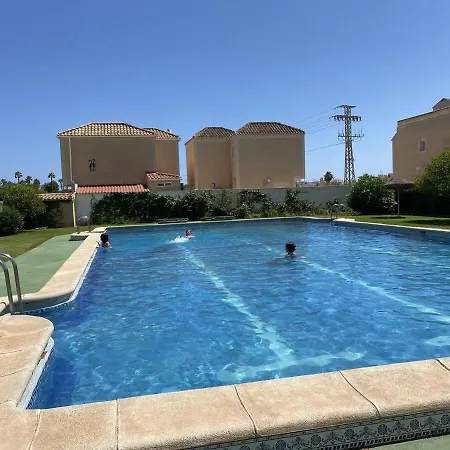 Apartamento 2-bedroom & Roof Terrace & Community Pool *