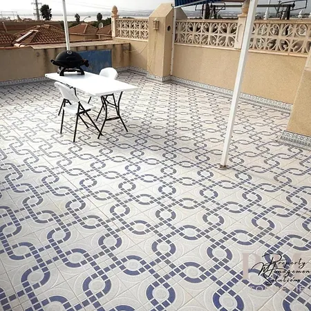 2-bedroom & Roof Terrace & Community Pool * Torrevieja